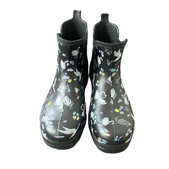 Vera Bradley Shoes - Vera Bradley Rain Gardening Boots Water Proof Black by Totes SWAN LAKE sz. 9